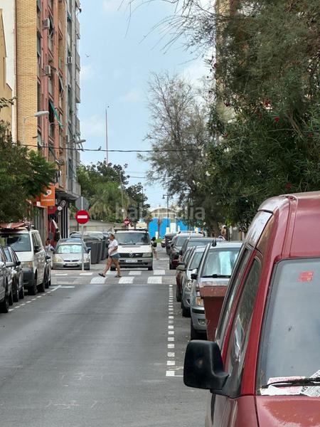 Foto a5ce0a6c-ae2c-4052-8527-4fb8a67efe01. Alquiler piso tu hogar ideal en malvarrosa 3 hab., parking y vistas al parque en Valencia