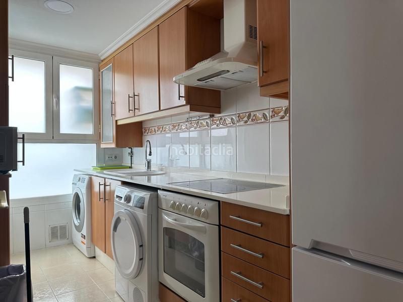 Foto ab76b416-6aa0-484a-83bd-099b271d059e. Alquiler piso tu hogar ideal en malvarrosa 3 hab., parking y vistas al parque en Valencia