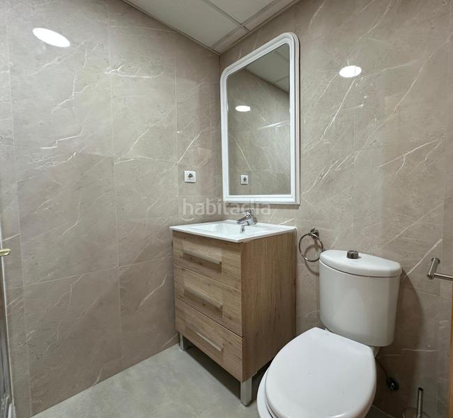 Foto b4bb931b-5bce-4e90-bdf9-909ee1848afe. Alquiler piso tu hogar ideal en malvarrosa 3 hab., parking y vistas al parque en Valencia