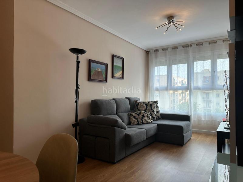Foto caf8a49a-3b52-413e-ad8c-0b8c57ebd4f5. Alquiler piso tu hogar ideal en malvarrosa 3 hab., parking y vistas al parque en Valencia