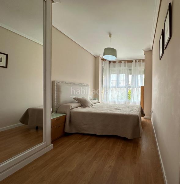 Foto e5aa8759-bfb4-4a4c-9d21-2b1d0e72d528. Alquiler piso tu hogar ideal en malvarrosa 3 hab., parking y vistas al parque en Valencia