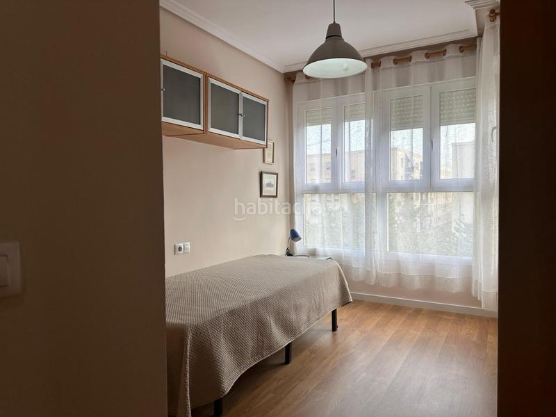 Foto f1c0eff2-0410-48dd-bd0a-4756bb176f57. Alquiler piso tu hogar ideal en malvarrosa 3 hab., parking y vistas al parque en Valencia