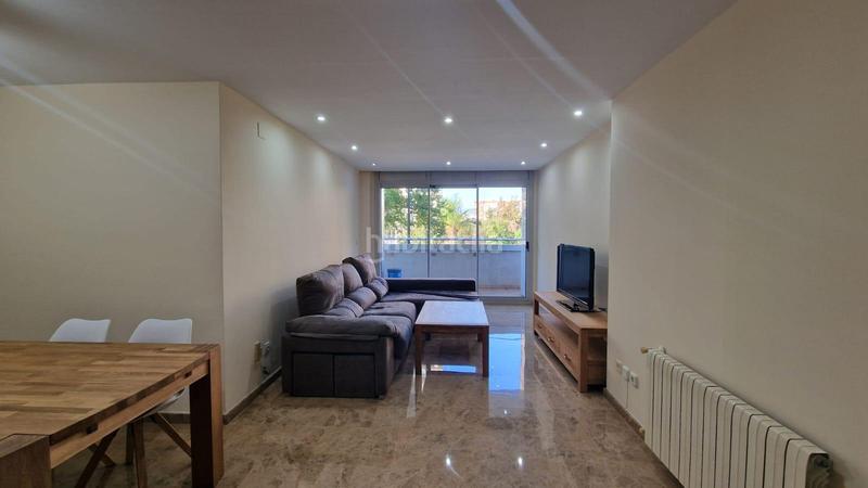 Foto e42d0041-6e7b-44f3-9272-3ee06a151adb. Miete etagenwohnung mit heizung parking pool in Penya-Roja - Avda. Francia Valencia