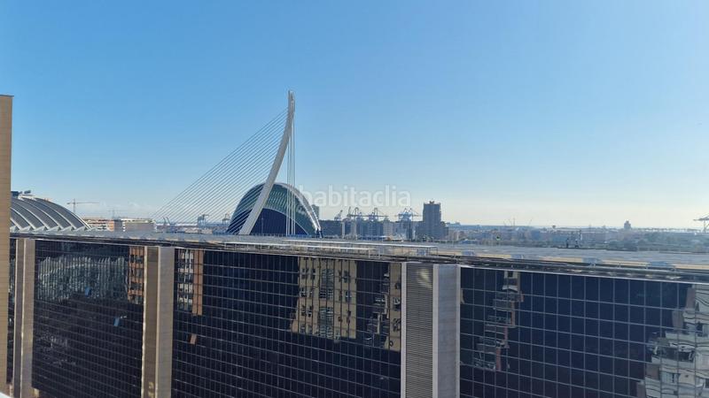 Foto b8678a80-2178-472c-960d-c4ac7ecbcb51. Location attique avec parking piscine dans Ciutat de les Ciències i de les Arts - Justicia Valencia