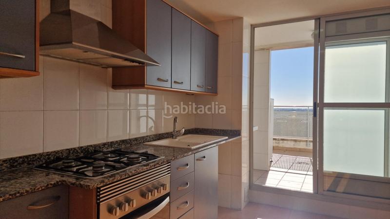 Foto bec94be6-65e7-447a-9b1e-7ceb38fa5b6c. Location attique avec parking piscine dans Ciutat de les Ciències i de les Arts - Justicia Valencia