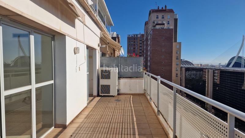 Foto 21f11e32-4c85-4c87-ae87-0c3b85e1082c. Miete dachwohnung mit parking pool in Ciutat de les Ciències i de les Arts - Justicia Valencia