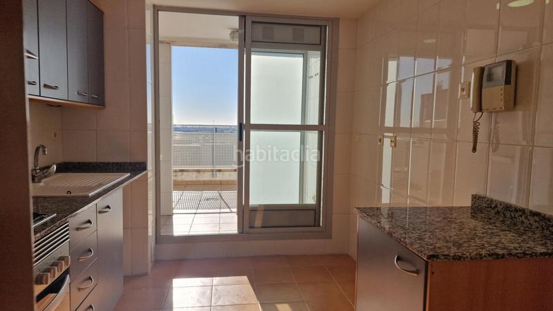 Foto 1851923d-6b00-4c6a-aa9e-bd93d754d4cf. Rent penthouse with parking pool in Ciutat de les Ciències i de les Arts - Justicia Valencia