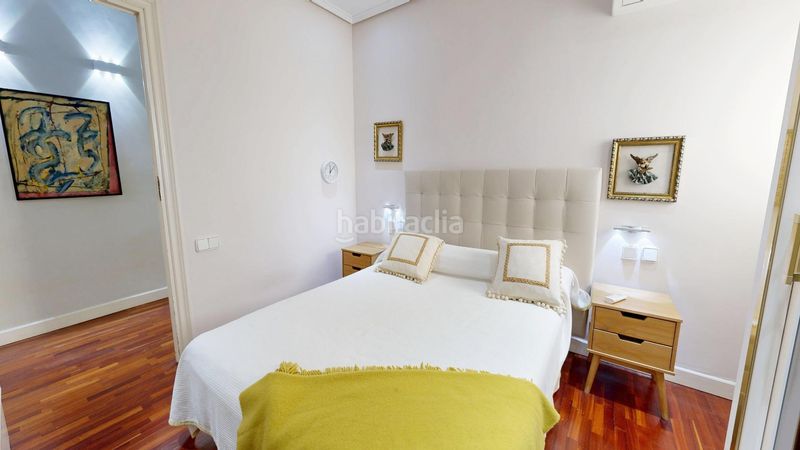 Piso de tres dormitorios con mucha luz, altura y ubicación privilegiada en la avenida del puerto! en Valencia - Imagen 16