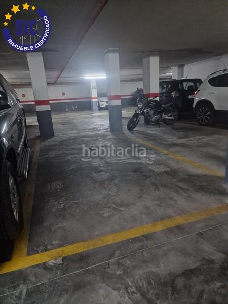 Foto 61ed1a6d-b8b2-43b1-81a0-21d9ae65e93a. Aparcament cotxe a Penya-Roja - Avda. Francia Valencia