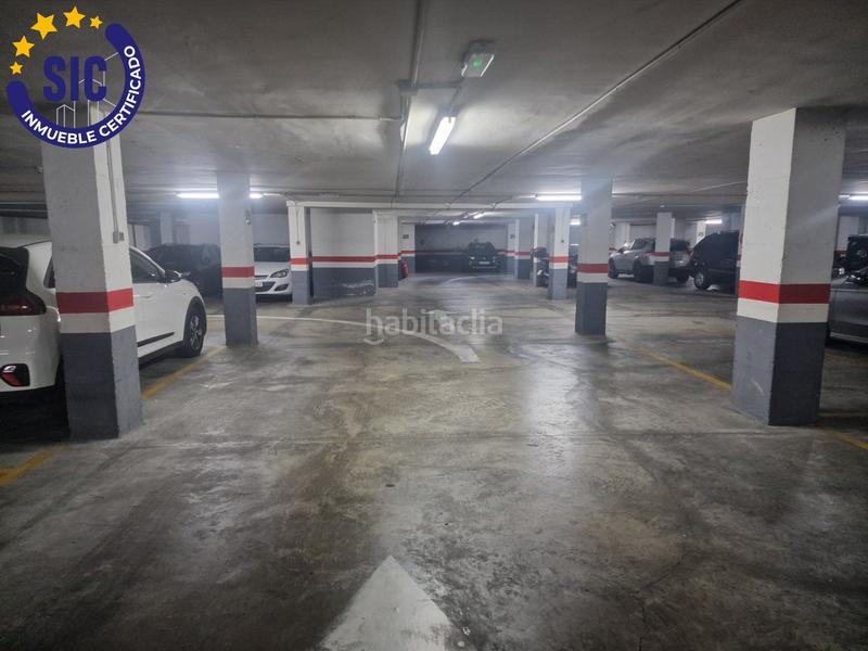 Foto 8a15fcd4-d4aa-4378-9452-1ac508f7740a. Aparcament cotxe a Penya-Roja - Avda. Francia Valencia