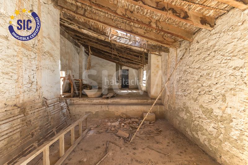 Foto 6339e7bf-b024-48a8-ba76-47a57f25c2fc. Casa in Aldaia