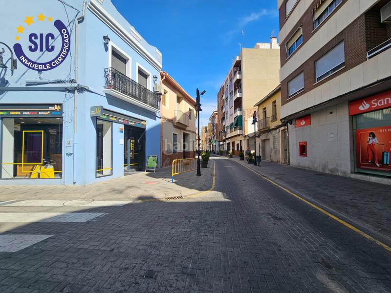 Foto b033cf17-5edd-489c-b8a3-c3dfd864a956. Casa in Aldaia