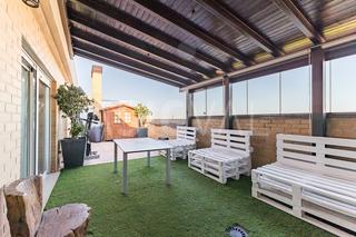 Àtic a Aldaia. Ático con espectacular terraza. vivienda y terraza en una sola p