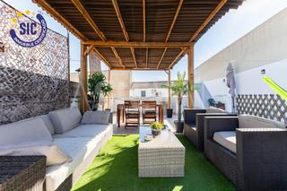 Appartement à Aldaia. Preciosa vivienda con espectacular terraza. centro de aldaia. 1e