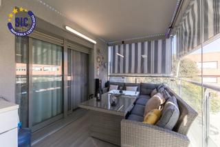 Appartement à La Constitución-Canaleta. Espectacular vivienda. zona comun con piscina. terraza cubiertaa