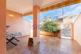 Casa a Corinto-Almardà. Vivir a un paso de la playa de almardà. 5 minutos a pie. en la t