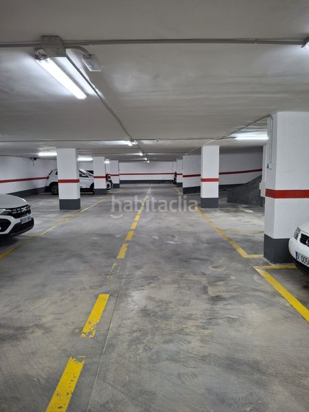 Foto 36c238a0-872d-4da6-be8a-df93094ff09b. Aparcament cotxe a Alaquàs