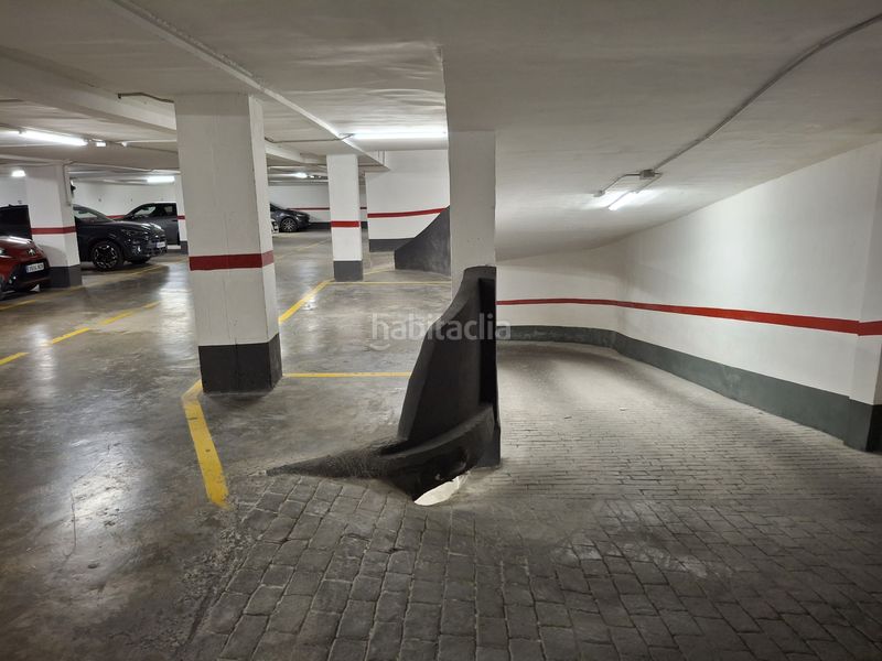 Foto 8775e243-1807-48d8-8cb7-dadf1c550c97. Aparcament cotxe a Alaquàs