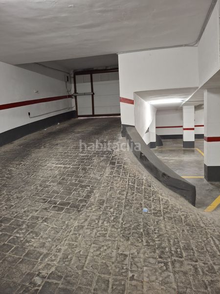 Foto e3736bca-8469-4ecd-8c5c-7dab132285f1. Aparcament cotxe a Alaquàs