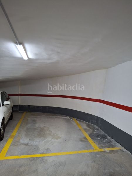 Foto e9e77c9b-80b0-430f-a77c-d70921c79b49. Aparcament cotxe a Aldaia