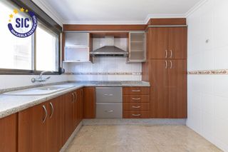 Etagenwohnung in Tavernes de la Valldigna. Amplia vivienda en pleno centro de tavernes con gran terraza pri