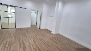 Affitto Locale commerciale in Aldaia. Local comercial. aldaia frente a mercadona