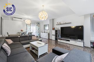 Pis  Aldaia - calle sant pascual. Vivienda dúplex con espectacular terraza de 90mts !!!  balcón, g