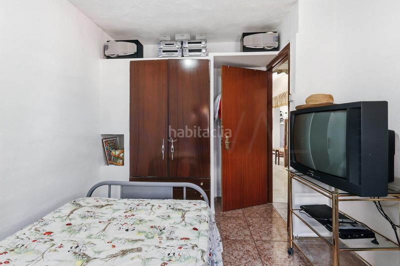 Foto c25ad846-1502-45ff-8a61-fa288d816fba. Casa chalet con piscina, placas solares y gran parcela en entorno natural. solana en Cheste