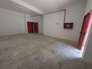 Rent Business premise  Aldaia - calle iglesia. Local comercial en el centro de aldaia. calle de mucho paso de g