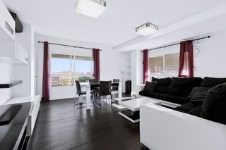Flat in Alaquàs. Preciosa vivienda vpo en alaquàs con garaje y trastero. excelent