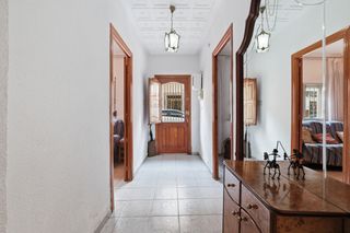 Casa en Aldaia. Vivienda en planta baja con 3 dormitorios y gran patio interior