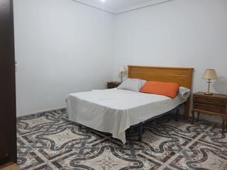 Flat in Juan XXIII. Oportunidad 4 dormitorios y plaza garaje