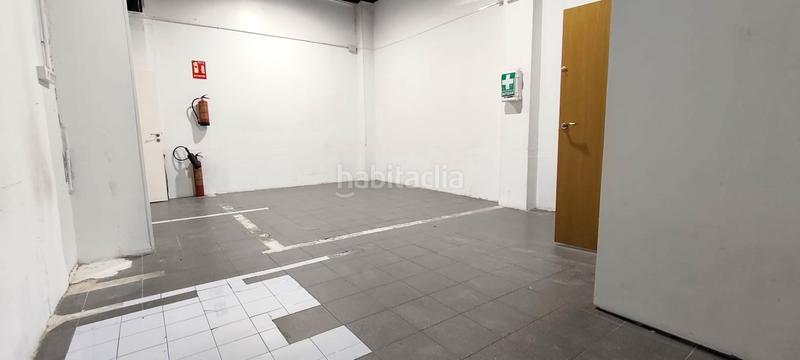 Foto 0c446753-cb91-49f8-8ff1-547612d867b2. Alquiler local comercial espectacular local en avda de la estacion en Alicante