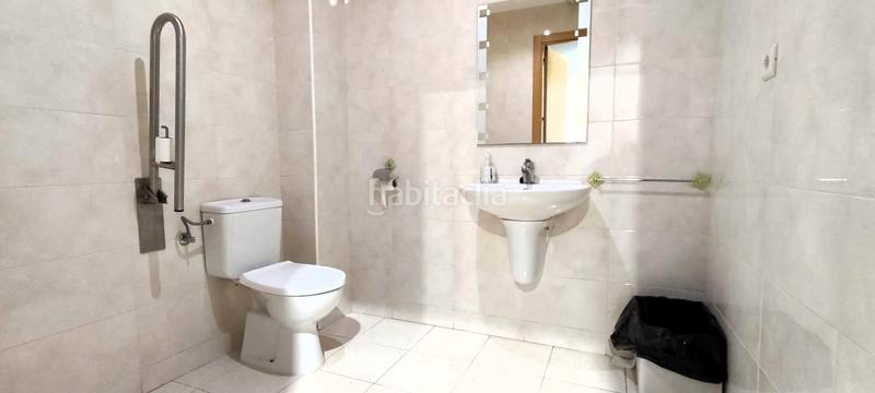 Foto 1dbe8121-a950-4120-9941-34546405c143. Alquiler local comercial espectacular local en avda de la estacion en Alicante