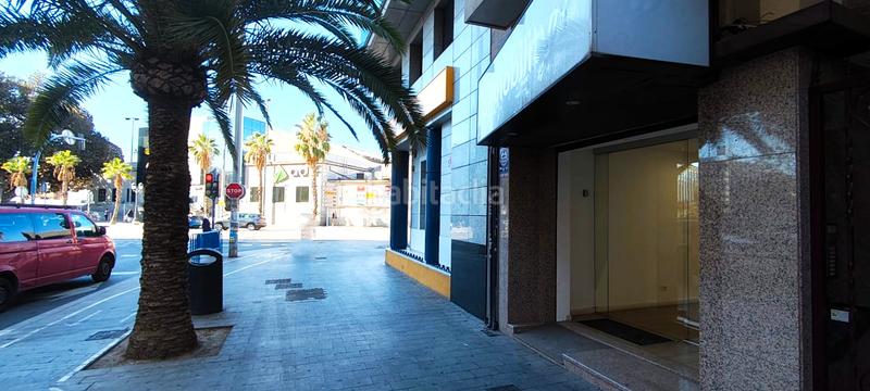 Foto ab789c52-1dfe-41e0-a0a9-c846a3311b2e. Alquiler local comercial espectacular local en avda de la estacion en Alicante