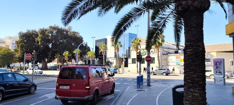 Foto f268cb4a-e8b1-4574-be5f-56b9bbbfe130. Alquiler local comercial espectacular local en avda de la estacion en Alicante