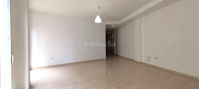 Foto 87d4954e-e62d-49c6-8094-46c57d3e9e98. Pis amb piscina a Villafranqueza Alicante