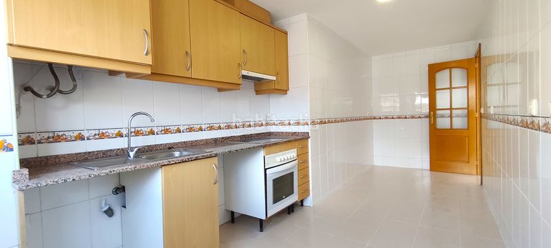 Foto ee65234a-8b20-47e9-a36b-4af8282c0531. Pis amb piscina a Villafranqueza Alicante