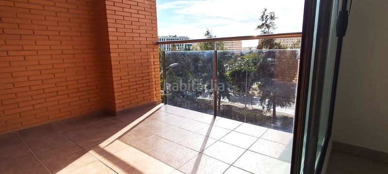 Foto c53c982e-fc4b-4b51-aa52-4ac47f938f8c. Pis amb calefacció aparcament piscina a Paus - Polígono San Blas Alicante