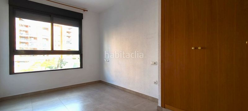 Foto d78ac579-67d5-4168-b07c-45411f24b69f. Pis amb calefacció aparcament piscina a Paus - Polígono San Blas Alicante
