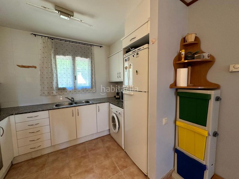 Foto 185fb0e4-aeee-4a5f-8f77-4bb8a5434f4a. Casa adossada amb calefacció aparcament a Alpens
