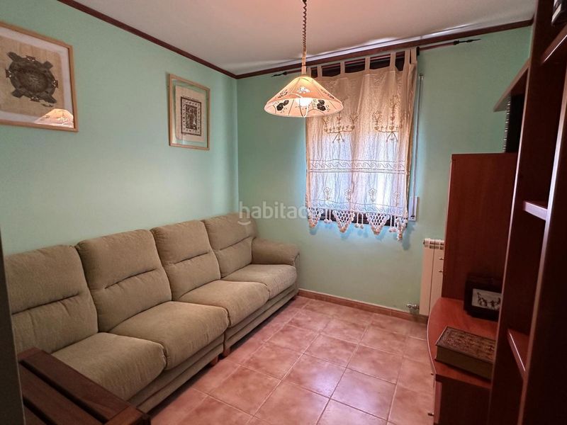 Foto 1a484818-3ab6-43f7-87df-3902546e3dfe. Casa adossada amb calefacció aparcament a Alpens