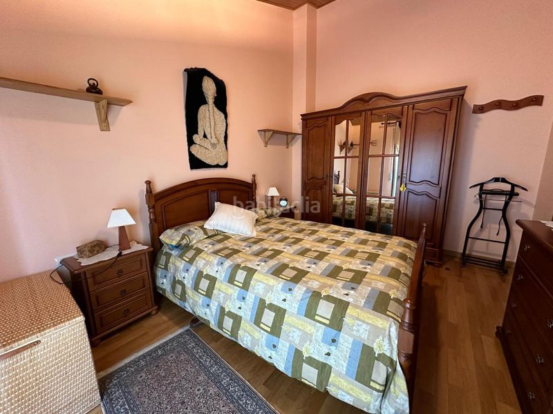 Foto 2ad3546d-c0b9-4d4b-b5e8-9e79a4320cb3. Casa adossada amb calefacció aparcament a Alpens