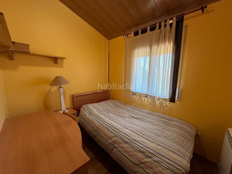 Foto c6ccb53b-35a5-4037-86a9-b435f3aaa539. Casa adossada amb calefacció aparcament a Alpens