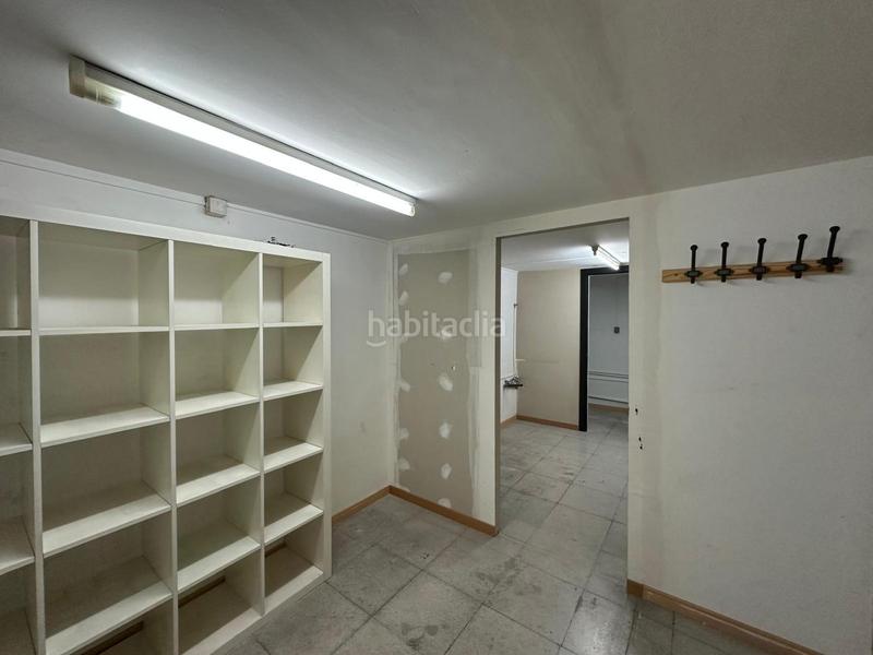 Foto 06c22531-3e5d-41a7-ac6b-b1a47c6bff2f. Local commercial dans d'enric delaris 12 dans Manlleu