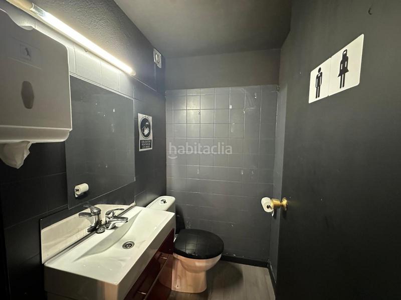 Foto 65c36b9a-255e-42ef-b84a-3f38d288cd42. Local commercial dans d'enric delaris 12 dans Manlleu