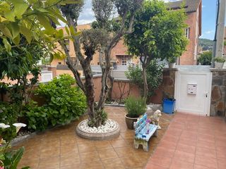 Casa adossada a Santa Maria-Terra Nostra. Tu nuevo hogar está aquí