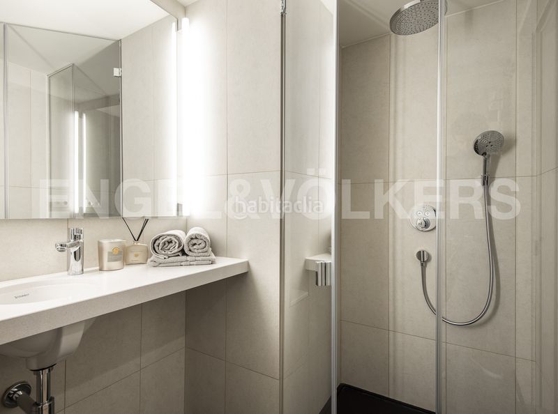 Foto 24a215c3-bb0f-4059-9a41-aacebf533ab1. Pis amb calefacció a Dreta de l´Eixample Barcelona