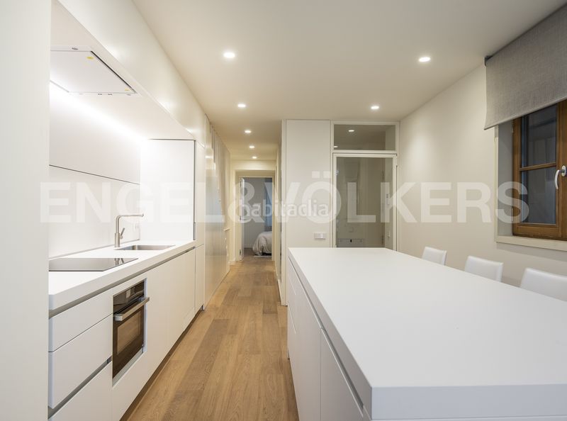 Foto 31cea4dd-c954-45d4-a7d3-34e4b947bf18. Pis amb calefacció a Dreta de l´Eixample Barcelona