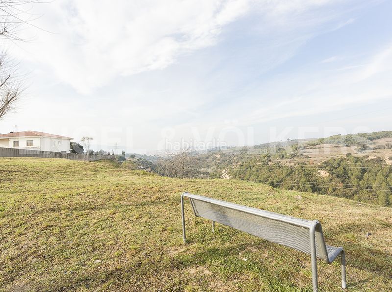 Foto b0898275-1d3a-4fd4-9303-8053f8d87c5f. Terreno residencial fantástica parcela en urbanización premium en Castellbisbal